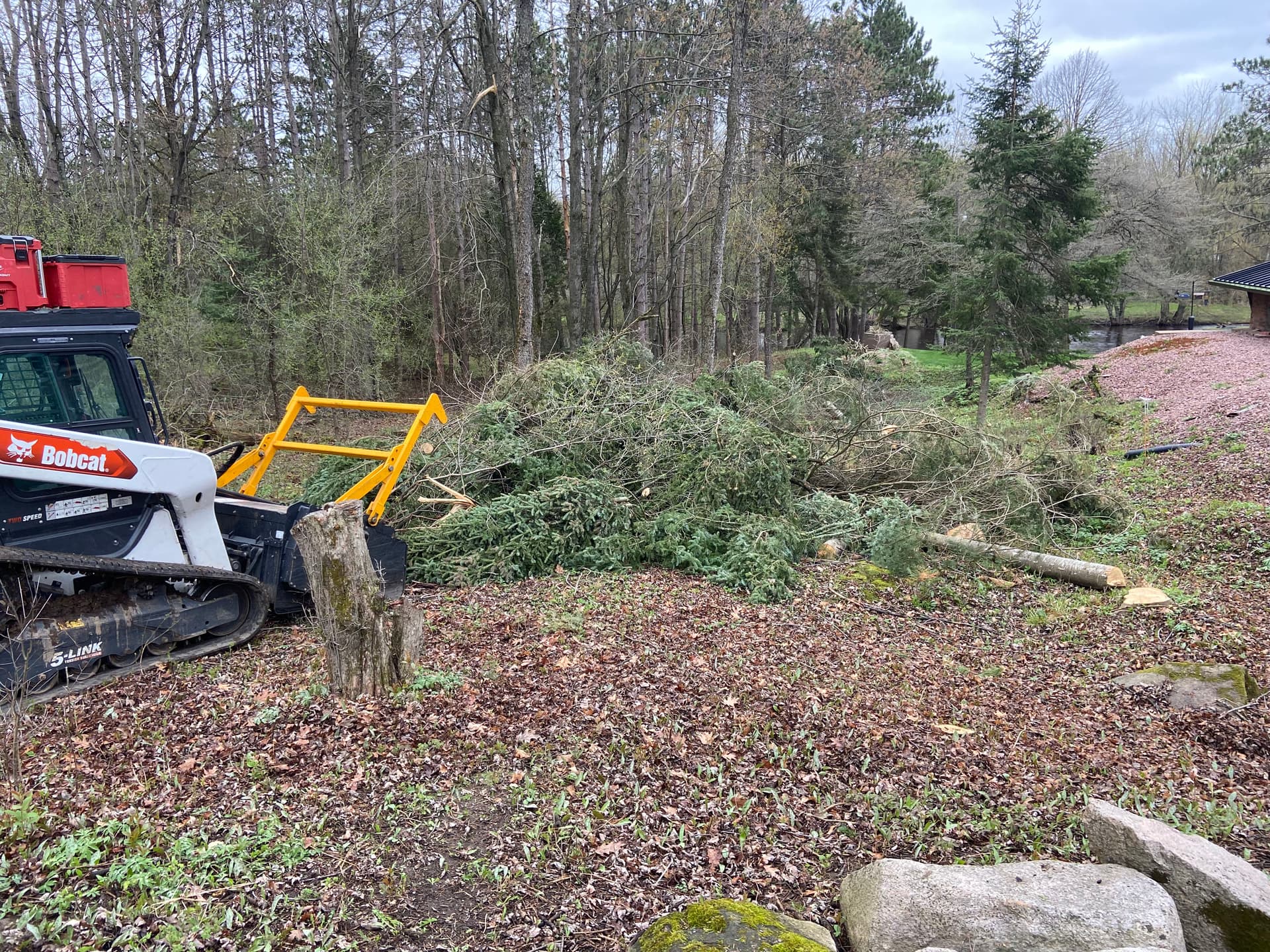 Gallery photos for Storm Damage Cleanup and Land Clearing Near Ringle: Image #3