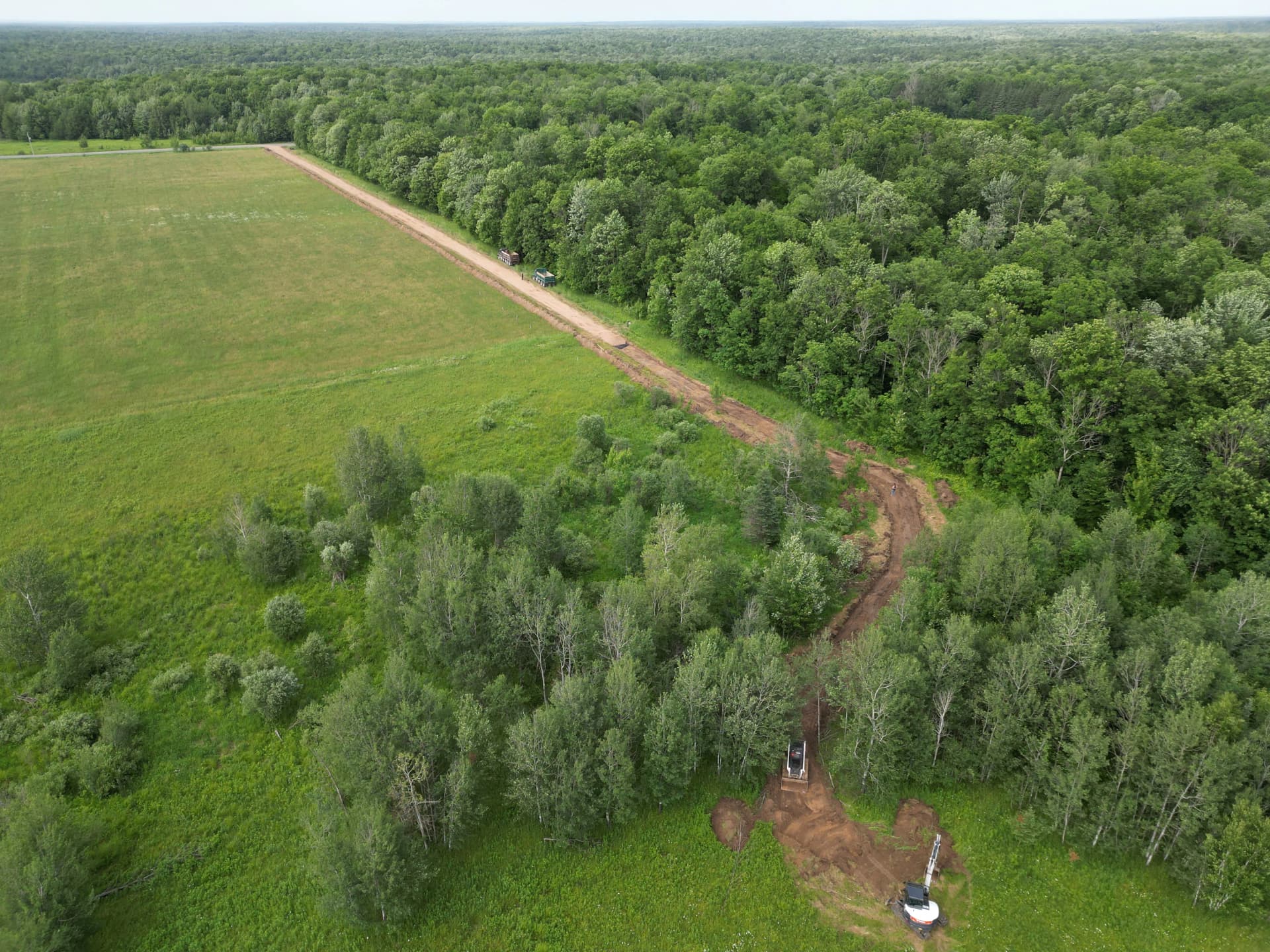 Gallery photos for 1,500-Foot Driveway Build From Raw Land to Gravel: Image #3